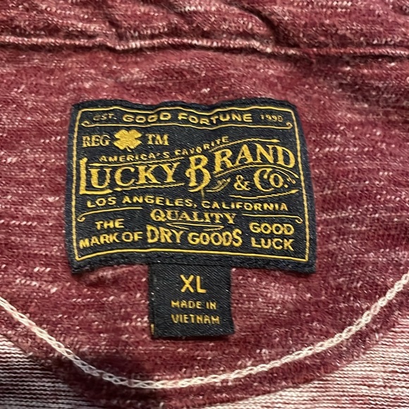 Lucky Brand long sleeve tee with collar & pocket size XL fits more like a large - Picture 2 of 4